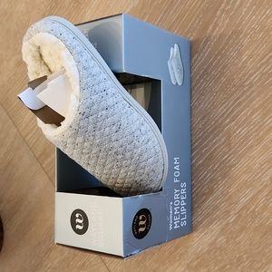 Wayland Square Memory Foam Slippers